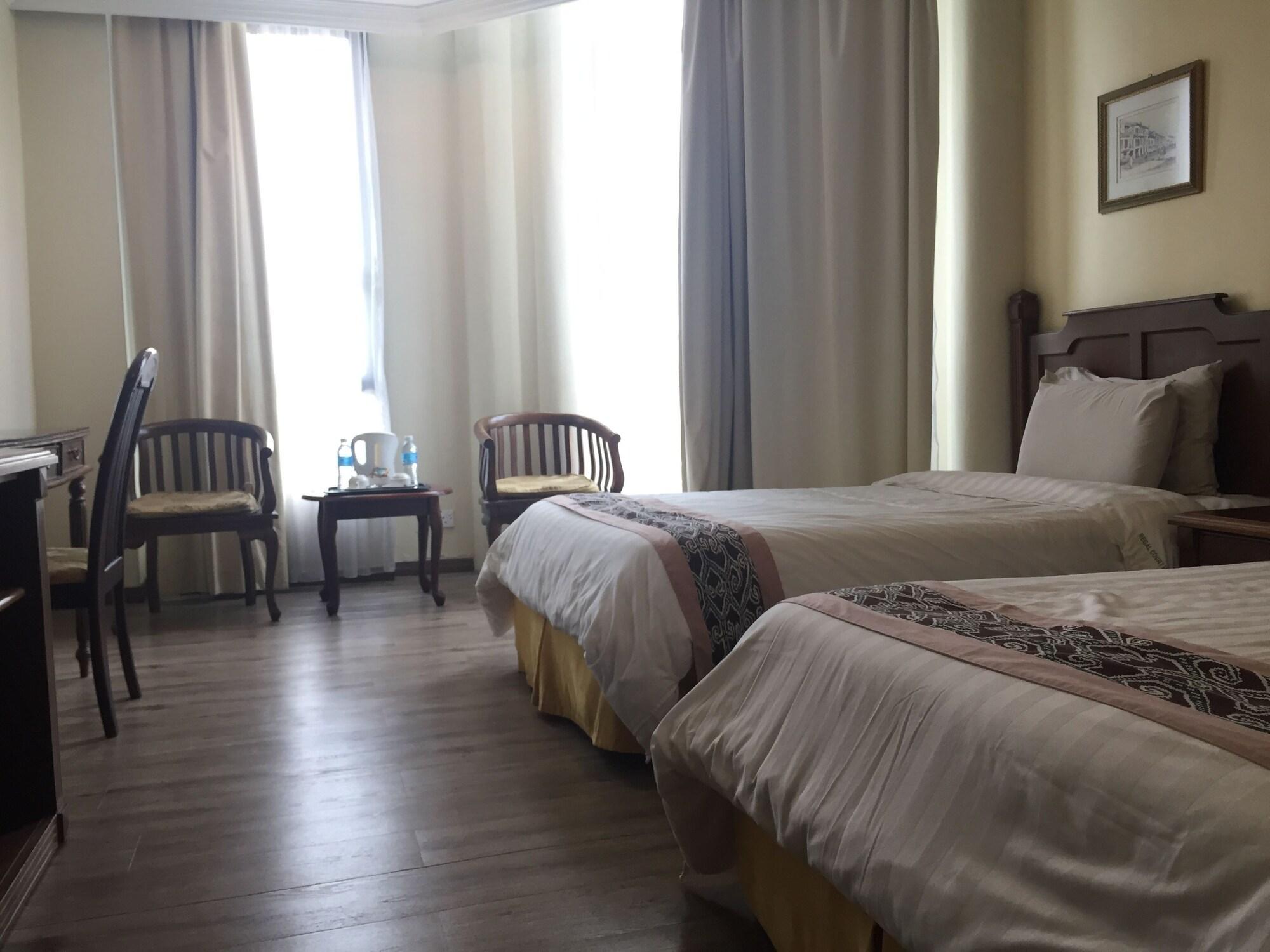 Regal Court Hotel Kuching Eksteriør billede