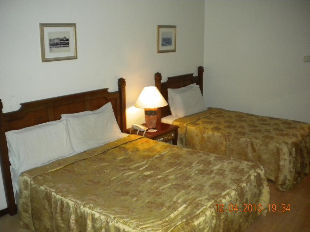 Regal Court Hotel Kuching Værelse billede