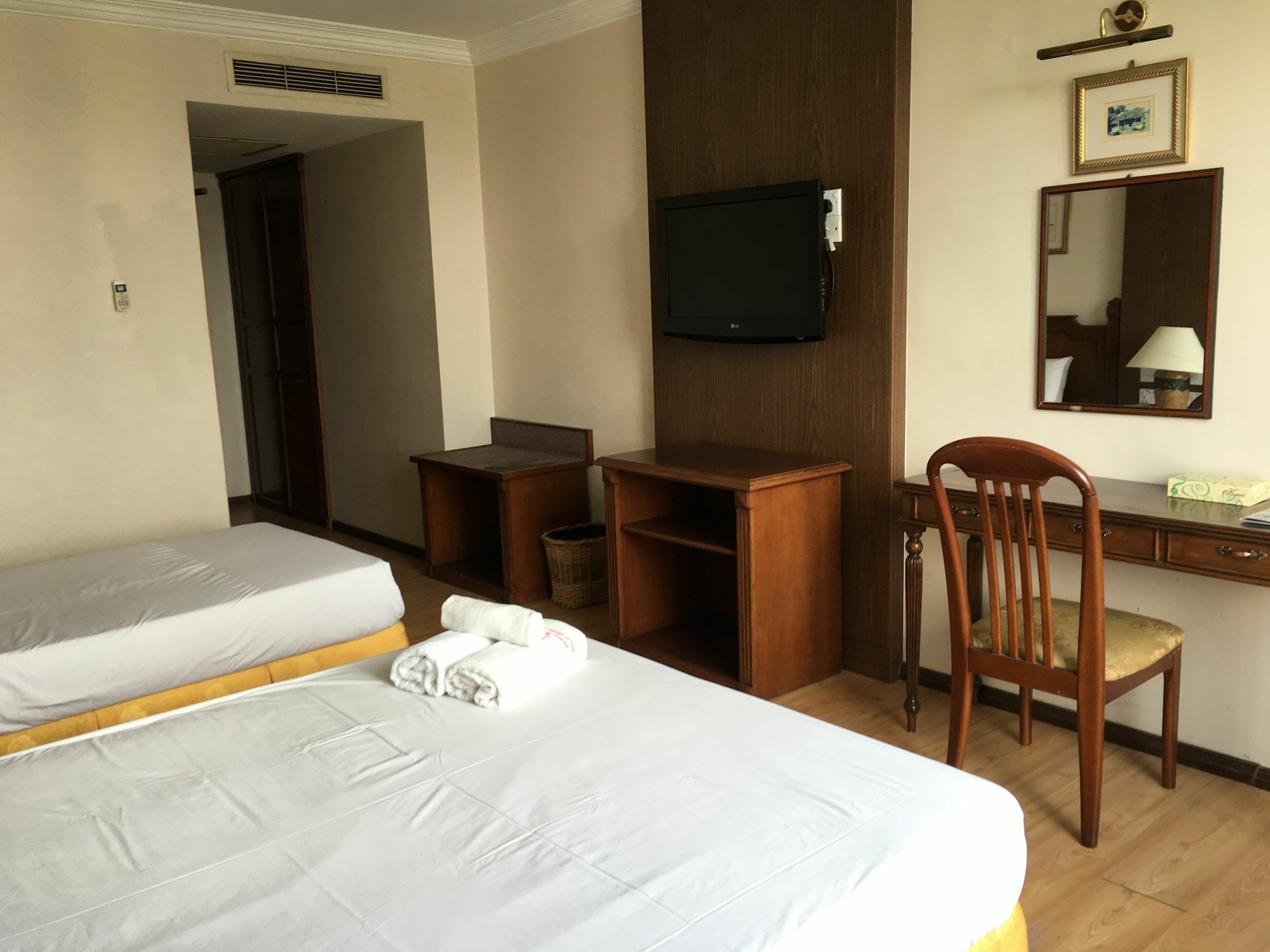 Regal Court Hotel Kuching Eksteriør billede