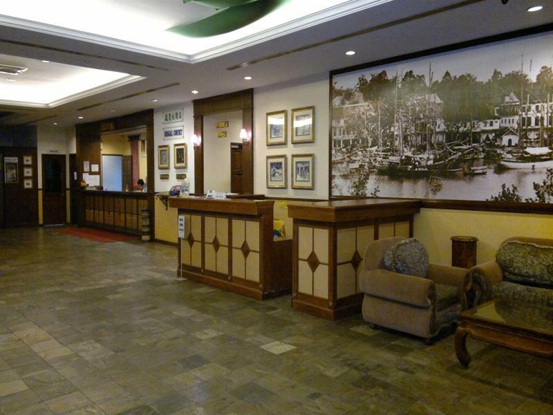 Regal Court Hotel Kuching Eksteriør billede